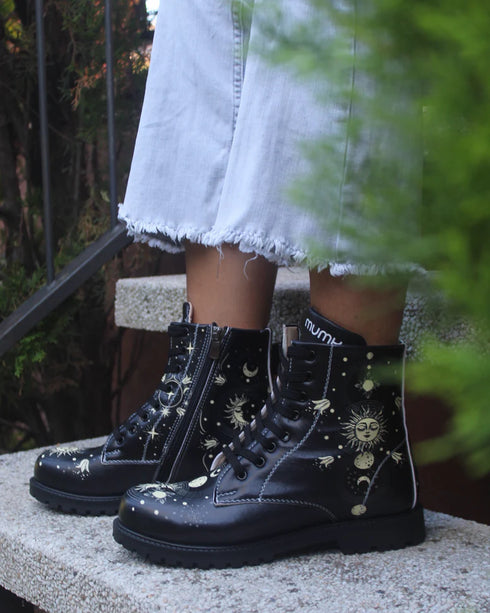 Trapery, Glany w Księżyc i Słońce