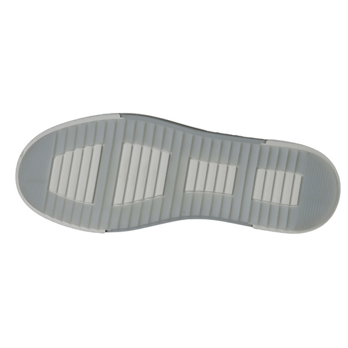 Sneakers - Pragnienie zamknięte w Butelce