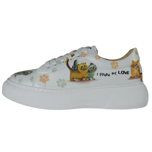 Sneakersy na platformie z Kotami, odnalazłem miłość