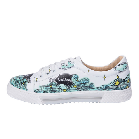 Sneakers - Pragnienie zamknięte w Butelce