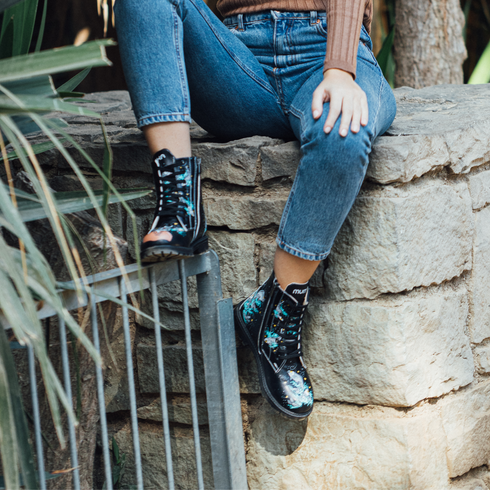 Trapery, Glany Kobieta i Morze