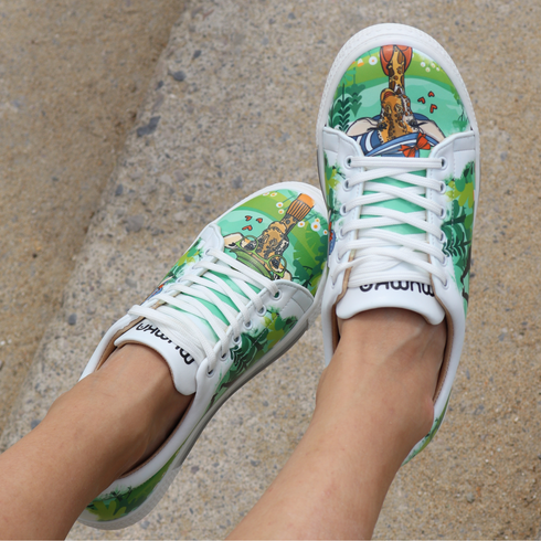 Sneakers Żyrafy zakochane w wysokości