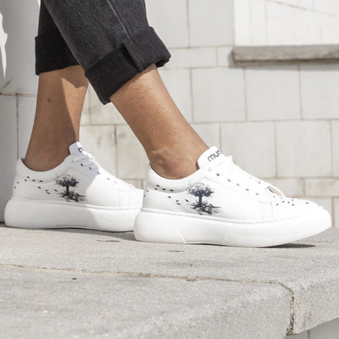 Sneakersy na platformie - Wolność Życia