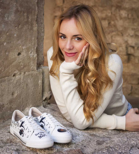 Sneakersy z muzycznym motywem