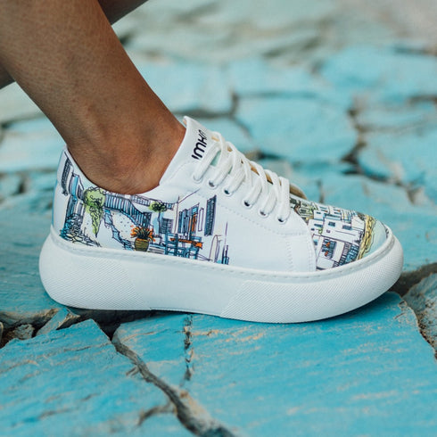 Sneakersy na platformie w Południowe Miasto