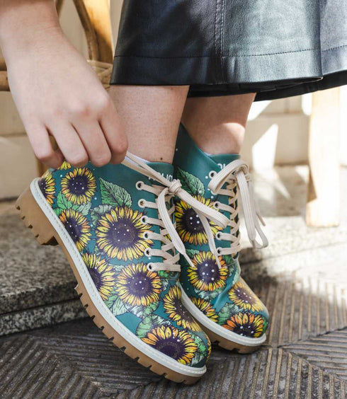 Botki w Słoneczniki, kwiaty