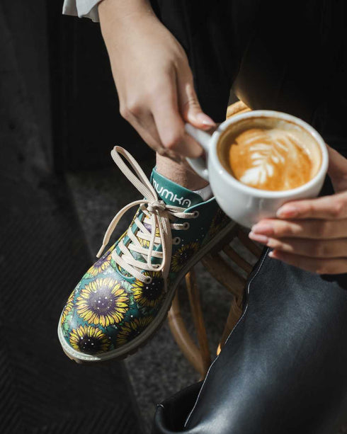 Botki w Słoneczniki, kwiaty