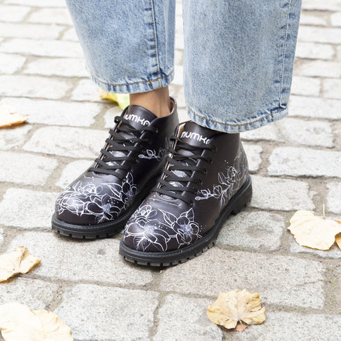 Botki w kwiaty Gardenii - Mumka Shoes Polska