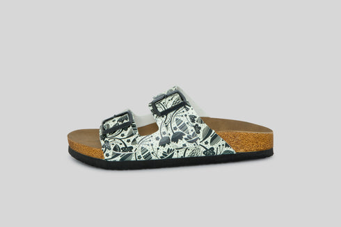 Klapki w czarne kwiaty wyprofilowane - Mumka Shoes Polska